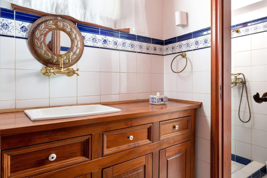 Вилла Acropolis Lindos House Экстерьер фото