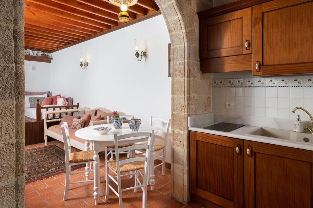 Вилла Acropolis Lindos House Экстерьер фото